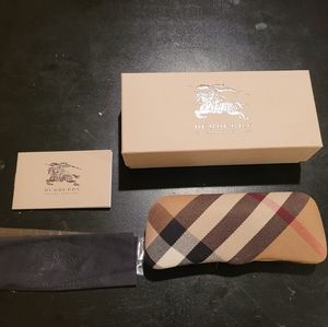 Burberry Eyeglass Case